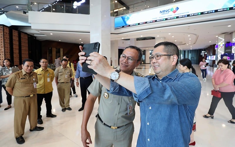 HT dan MNC Peduli Terima Kunjungan Wali Kota Jakarta Pusat Dhany Sukma - Bagian 1