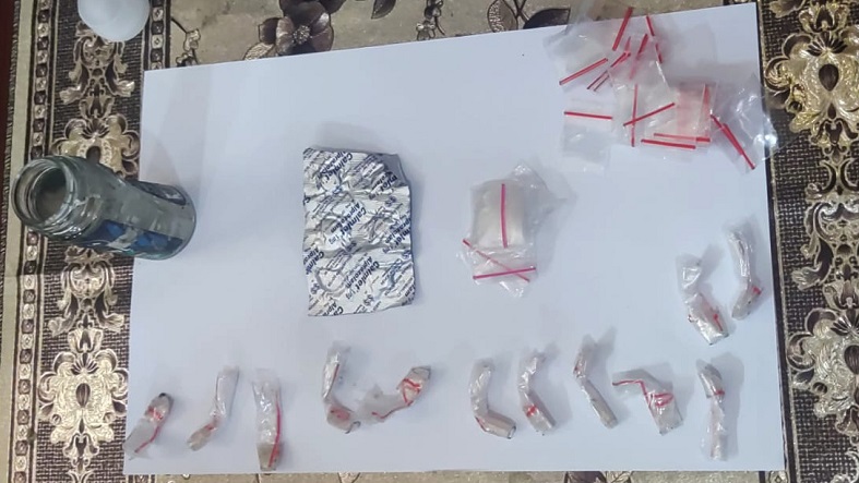 OTK Lempar Botol Deodoran ke Lapas Malang, Isi 14 Paket Sabu dan Obat Keras