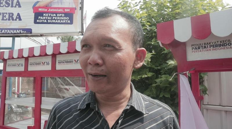  14,5 Tahun Berjualan di Depan Kantor Partai Perindo Solo, Warga Kadipiro Senang Dapat Gerobak