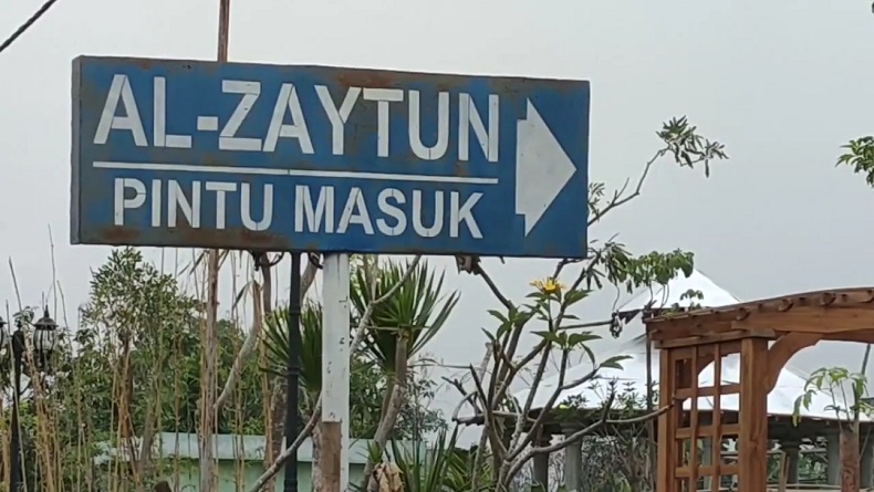 title Pimpinan Ponpes Al Zaytun Indramayu Tolak Bertemu MUI, Alasannya Sibuk Pimpinan Ponpes Al Zaytun Indramayu Tolak Bertemu MUI, Alasannya Sibuk