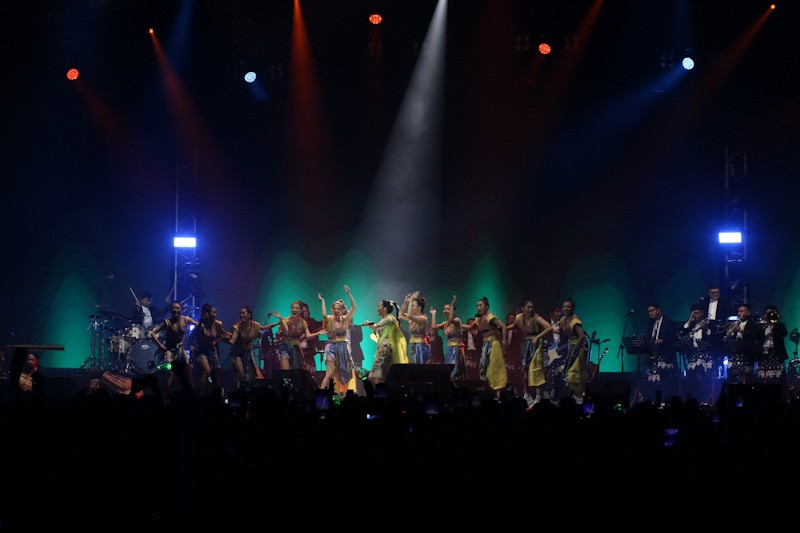 Konser Yura Yunita Diiringi Alat Musik Tradisional - Bagian 4