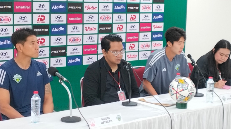 Persis Solo Ditekuk Jeonbuk Hyundai Motors 2-1