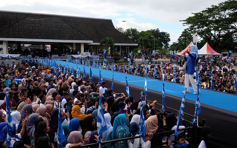 Hadiri Deklarasi Widya Pratiwi untuk Caleg DPR RI dari PAN, Ini Pesan Zulhas - Bagian 4