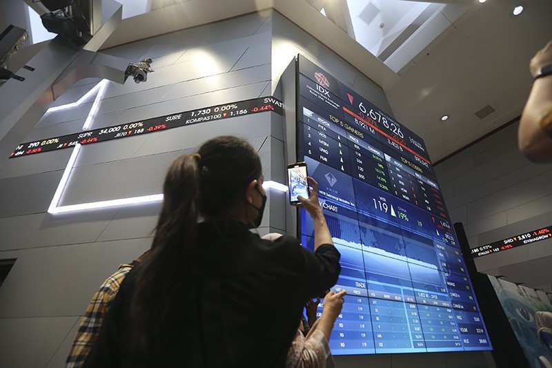 Resmi Melantai di BEI, VKTR Jadi Perusahaan EV Heavy Mobility Publik Pertama di Indonesia - Bagian 3