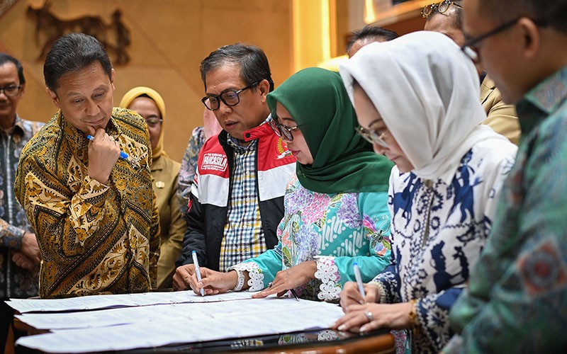 DPR Setujui RUU Kesehatan Dibawa ke Paripurna, Fraksi Demokrat dan PKS Menolak - Bagian 1