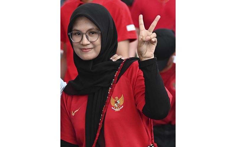 Foto-Foto Suporter Cantik Timnas Indonesia Berdatangan ke Stadion GBK - Bagian 4
