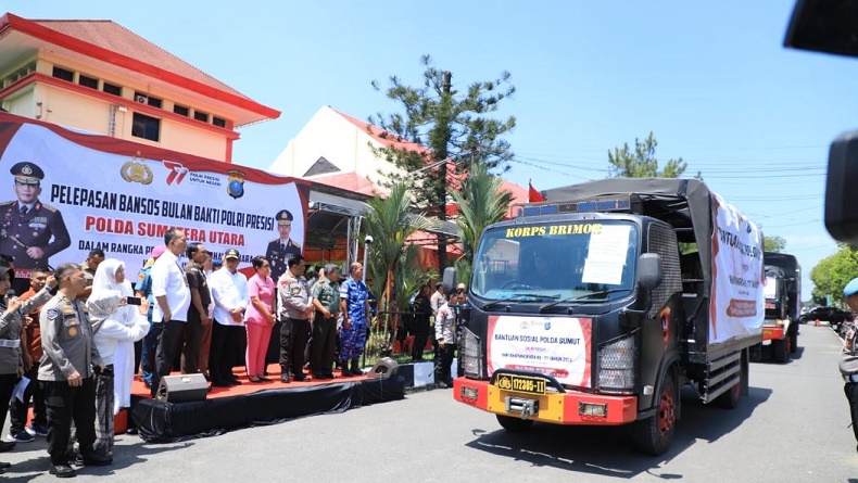 Polda Sumut Salurkan Bantuan 11.979 Paket Sembako Sambut Hari Bhayangkara ke-77