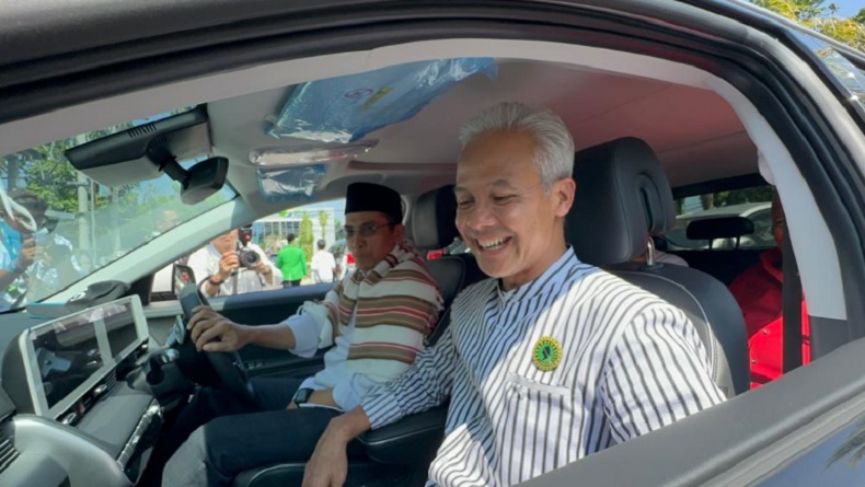 Momen Kedekatan Mendalam Ganjar-TGB Terlihat Selama di Lombok