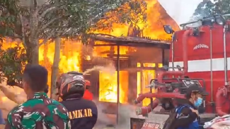 Kebakaran Hari Ini di Berau Kaltim, 8 Rumah Warga Hangus