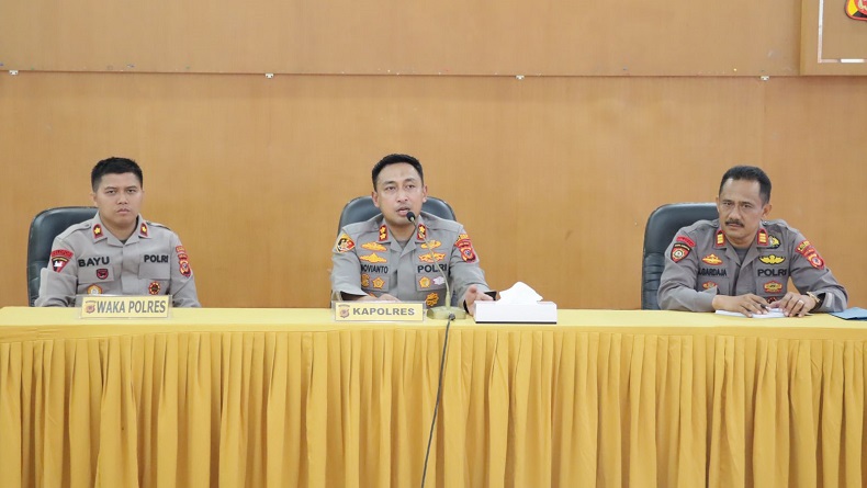 Netizen Pilih Medsos Bagikan Informasi Kriminal, Kapolres Majalengka Sebar Nomor WA