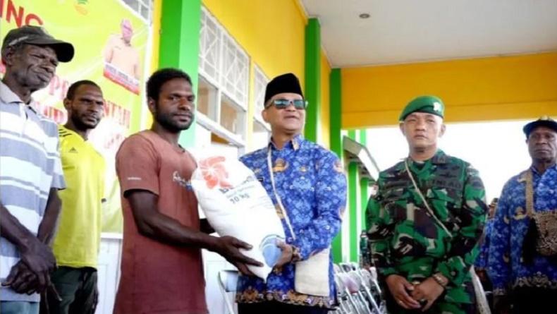 330 Ton Beras Disiapkan untuk Warga Mappi Papua Selatan, Setiap KK Dapat 30 Kg