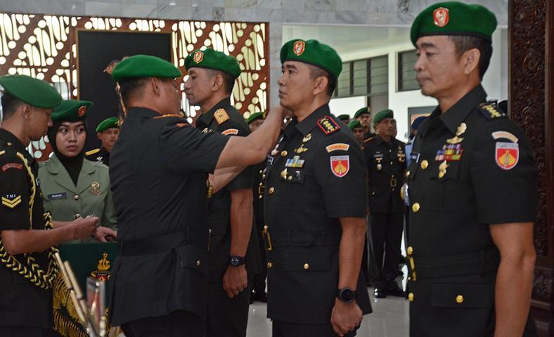 Mutasi Kodam IV/Diponegoro, Danrem Warastratama Dan Kapendam Diganti