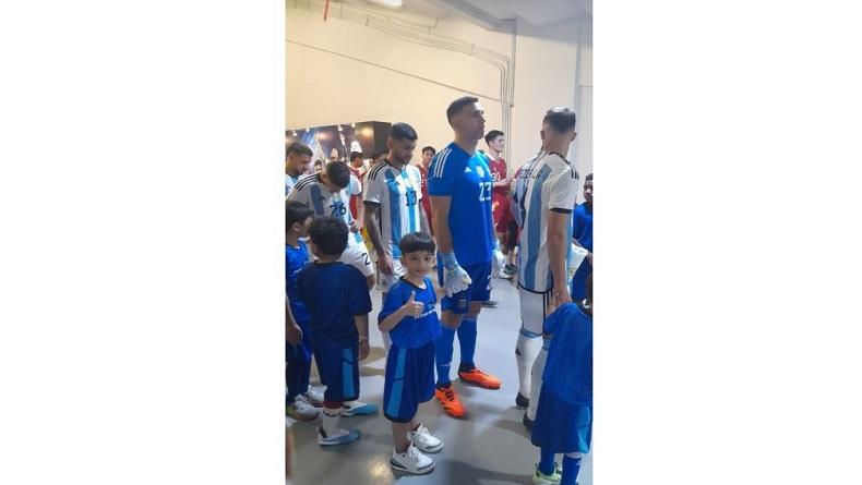 title Jan Ethes Ikut Seremonial Indonesia Vs Argentina, Begini Kata Gibran Jan Ethes Ikut Seremonial Indonesia Vs Argentina, Begini Kata Gibran