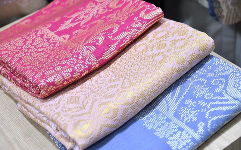 Angela Tanoesoedibjo Promosi Kain Songket Sumsel Lambang Cinta dan Kasih Sayang - Bagian 4