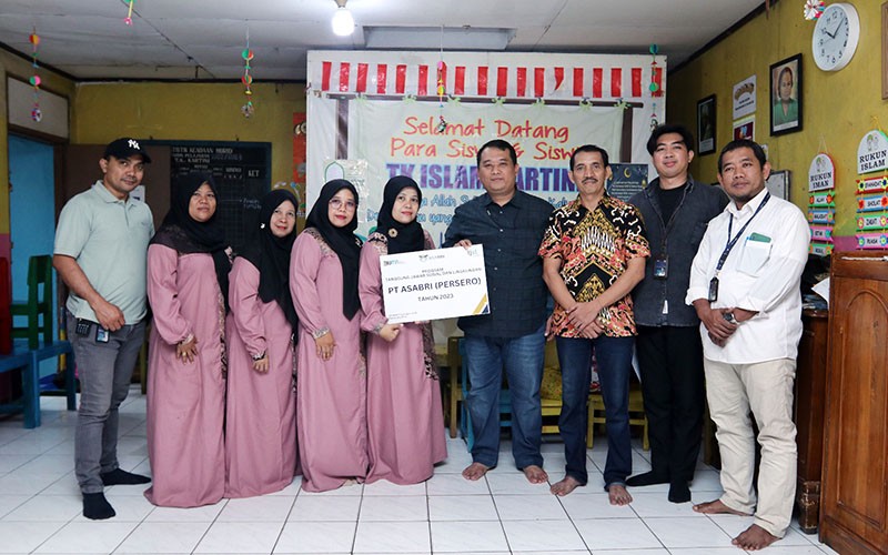 ASABRI Serahkan Bantuan kepada Yayasan PAUD Al-Akhyar dan TK Islam Kartini - Bagian 3