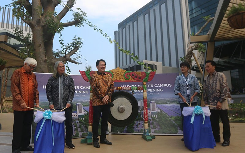 Ini Kampus Pusat Data H2 dengan Tenaga Surya Pertama di Indonesia - Bagian 3