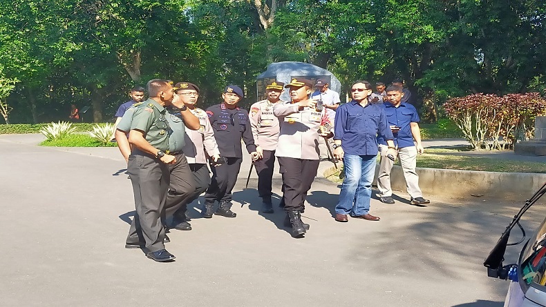 title Kaisar Jepang ke Candi Borobudur, Segini Personel Pengamanan yang Disiagakan Kaisar Jepang ke Candi Borobudur, Segini Personel Pengamanan yang Disiagakan