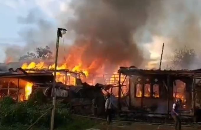 Kebakaran di Berau, Belasan Rumah Ludes Dilalap Api
