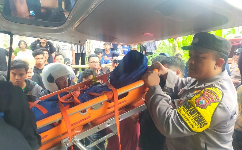 Tidur di Jembatan, Pria di Malang Tewas Jatuh ke Sungai Metro Sedalam 25 Meter