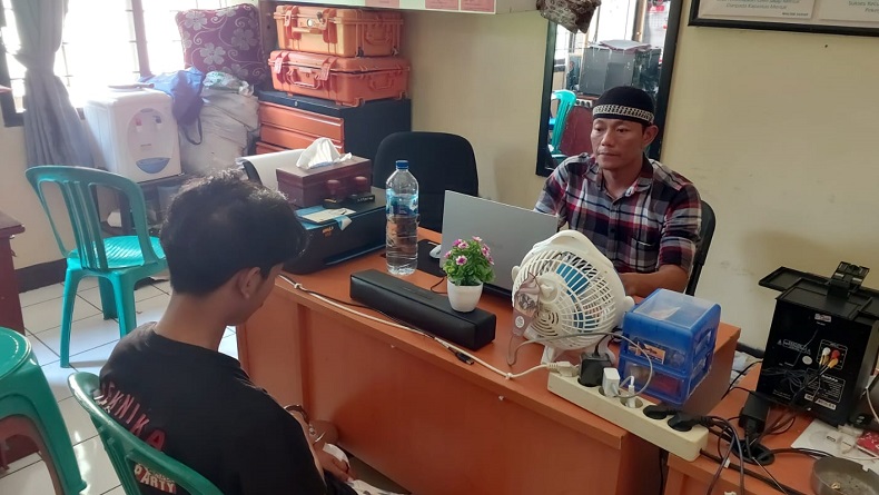 Pelajar Bacok Pemuda yang Sedang Ronda di Sukabumi, Warga Marah Balik Menyerang 