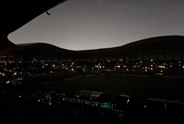 Terungkap Ini Penyebab Lampu Stadion Patriot Bekasi Mati Lampu Saat