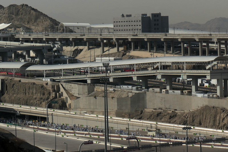 Jemaah Calon Haji Mulai Berangkat ke Arafah - Bagian 2