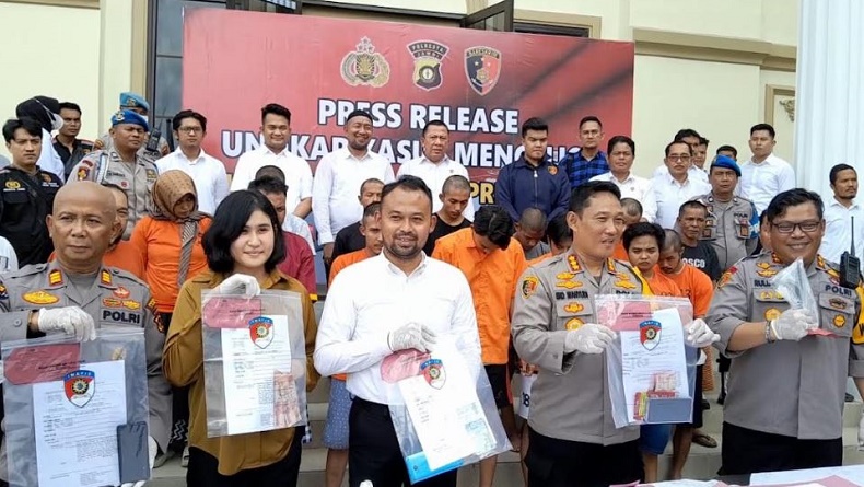 title Gerebek Hotel, Polisi Tangkap 6 Pelaku TPPO di Jambi Modus Prostitusi Online Gerebek Hotel, Polisi Tangkap 6 Pelaku TPPO di Jambi Modus Prostitusi Online