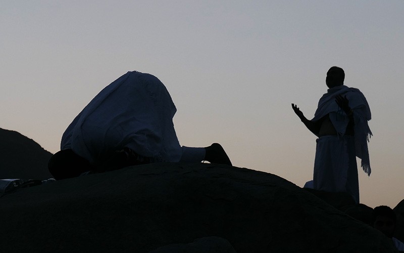 Puncak Haji 1444 H, Jutaan Jemaah Laksanakan Wukuf Berkumpul di Arafah - Bagian 4
