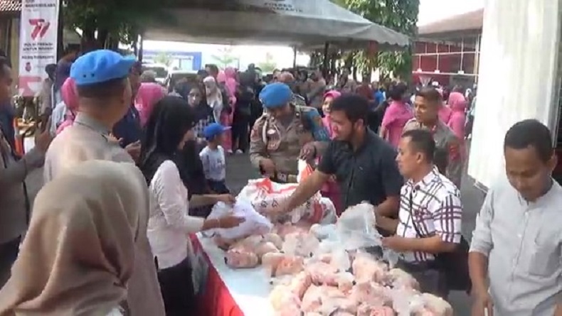 Cegah Kelangkaan, Polres Purwakarta Siapkan 2 Ton Ayam Potong untuk Warga