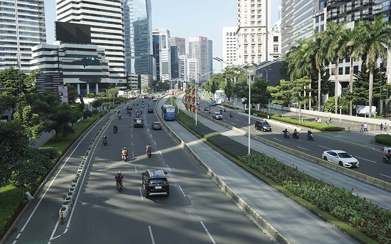 Suasana Jalan Protokol Jakarta Ramai Lancar saat Libur Panjang Idul Adha 1444 H - Bagian 2