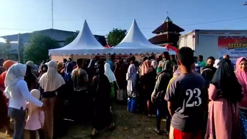 Operasi Pasar Murah Ayam Potong Diserbu Warga Indramayu, 2 Ton Ludes dalam 1 Jam