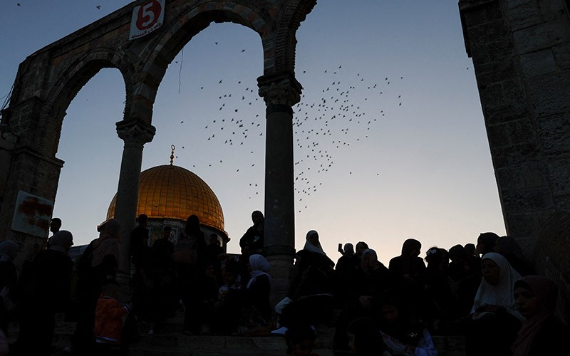 Senangnya Warga Muslim Palestina Rayakan Idul Adha di Masjid Al Aqsa - Bagian 4