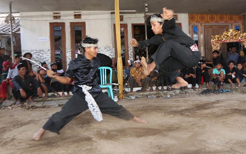 Adu Jago Bela Diri 2 Pendekar Pencak Sumping - Bagian 2