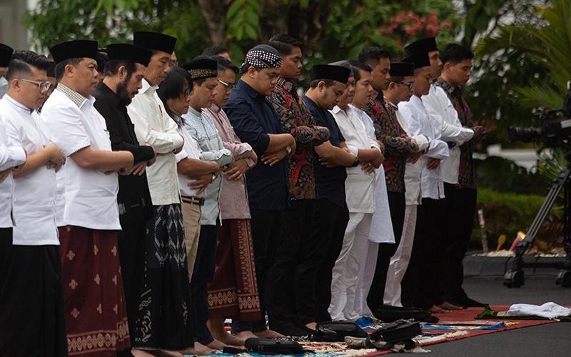 Presiden Jokowi bersama Ribuan Warga Sholat Idul Adha 1444 H di Istana Yogyakarta - Bagian 3