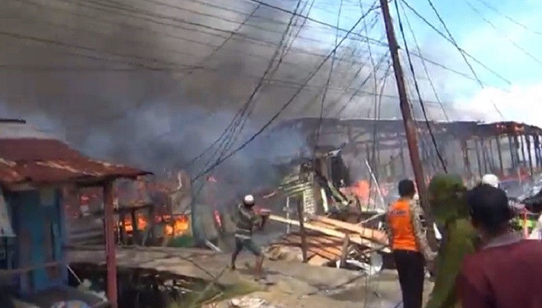 Kebakaran di Tarakan, 25 Rumah Dilalap Api saat Warga Rayakan Idul Adha