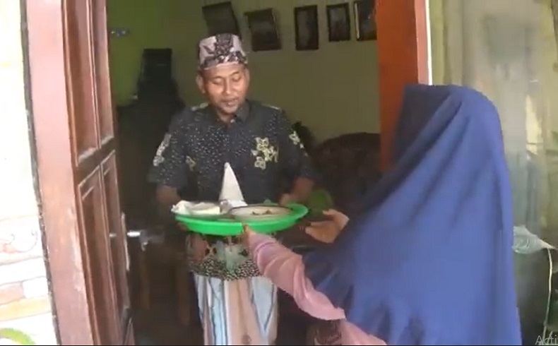 Mengenal Ater-Ater Ajhem Adhun, Tradisi Khas Masyarakat Bangkalan saat Idul Adha  