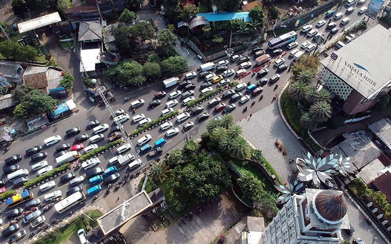 Kepadatan Lalu Lintas Kawasan Wisata Puncak saat Libur Idul Adha 1444 H - Bagian 1