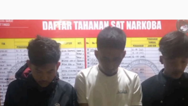 Panik Ditangkap Polisi, 3 Pemuda Bukittinggi Buang Ganja di Pinggir Kali