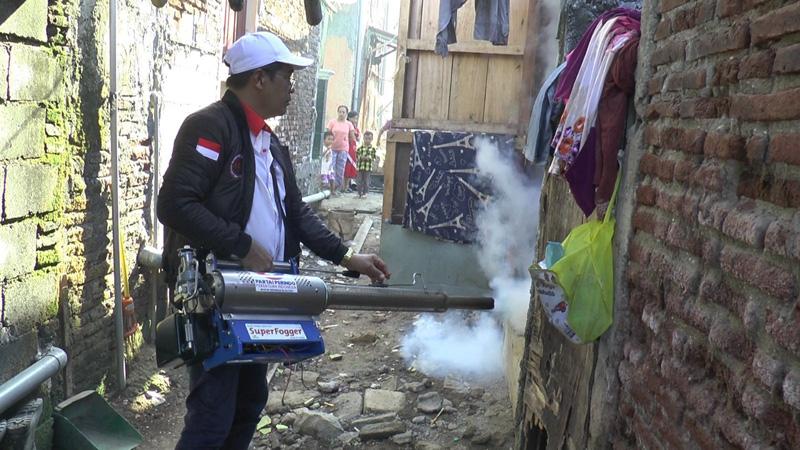 Permukiman Terganggu Nyamuk, Warga Bandengan Kendal Minta Bantuan Fogging Partai Perindo 	