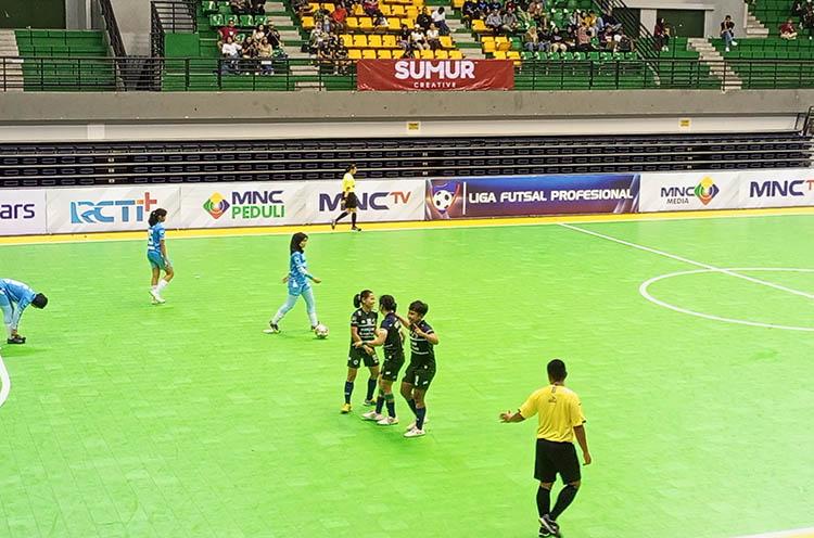 title Liga Futsal Profesional Putri 2023, Pusaka Angels Panen 11 Gol Lawan Pansa FC Liga Futsal Profesional Putri 2023, Pusaka Angels Panen 11 Gol Lawan Pansa FC