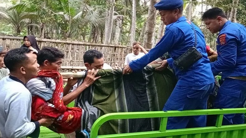 5 Pelajar Terseret Ombak Pantai Bangsal Lombok Timur, 1 Ditemukan Tewas