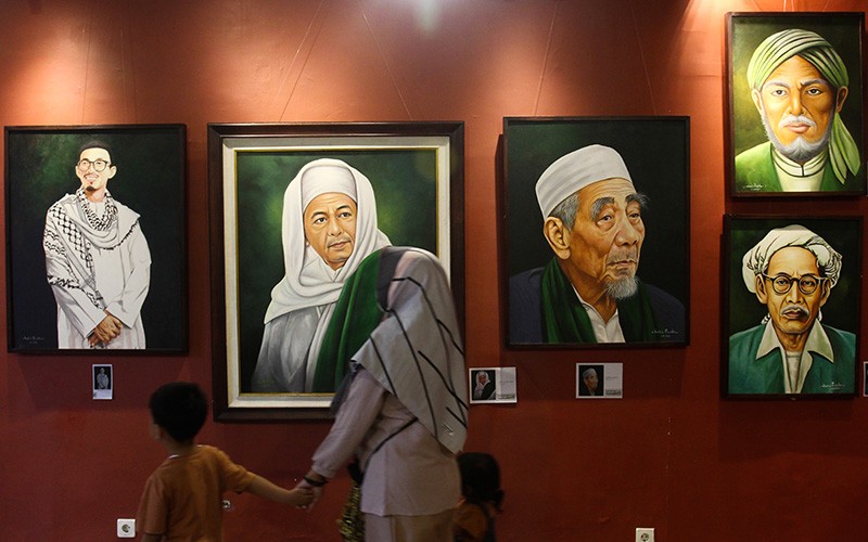 Melihat Lukisan Sosok Tokoh-Tokoh Agama di Indonesia - Bagian 1