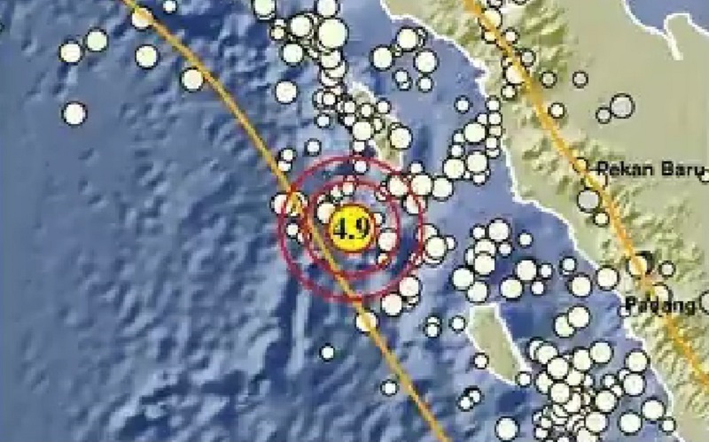 title Nias Diguncang 3 Gempa Bumi Beruntun, Terbesar M4,9 Nias Diguncang 3 Gempa Bumi Beruntun, Terbesar M4,9