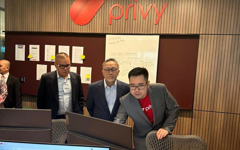 Mendag Resmikan Kantor Pertama PrivyID di Luar Negeri: Indonesia Bisa Ekspor Lebih Banyak Jasa Berteknologi Tinggi - Bagian 2