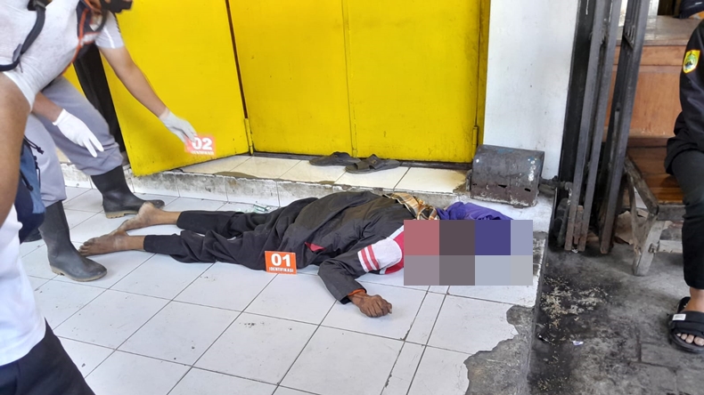 Tukang Parkir di Sragen Ditemukan Tewas di Teras Toko Emas