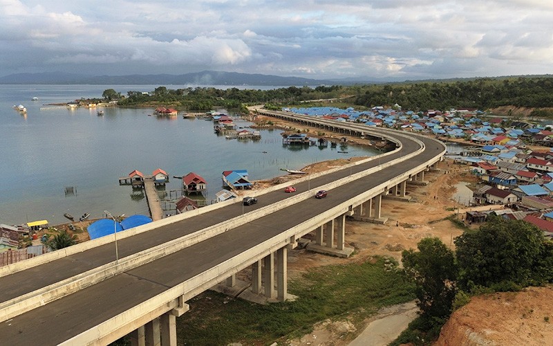 Jalan Mulus Sepanjang Pesisir Kota Kendari Tingkatkan Perekonomian Masyarakat - Bagian 1