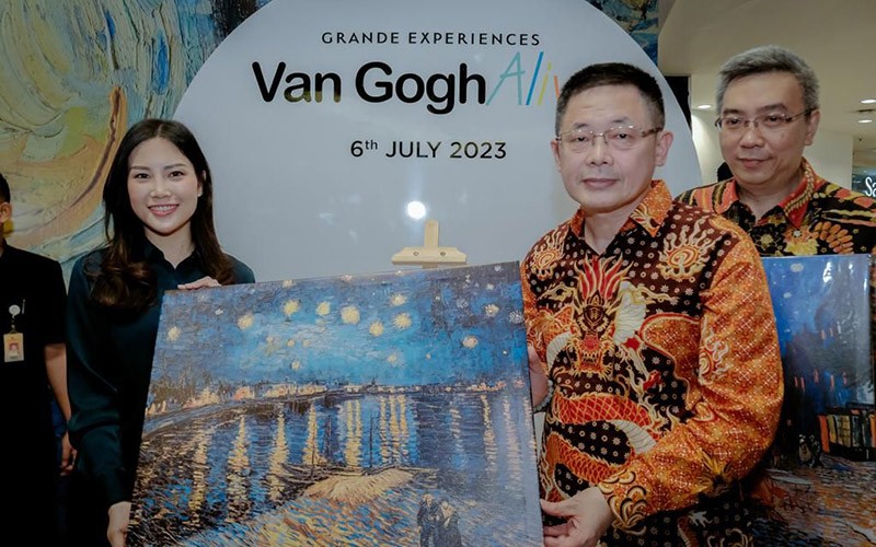 Wamenparekraf Angela Tanoesoedibjo Apresiasi Pameran Van Gogh Alive: Alternatif Atraksi Pariwisata - Bagian 1