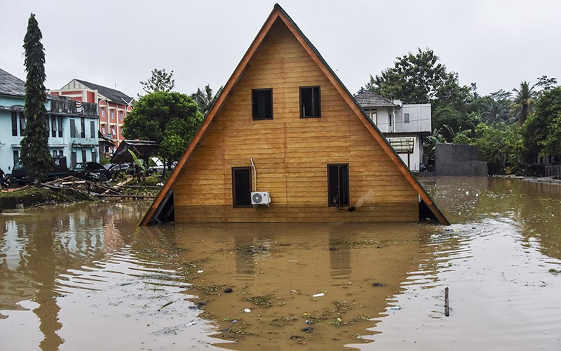 Ponpes Miftahul Huda Tasikmalaya Terendam Banjir - Bagian 1