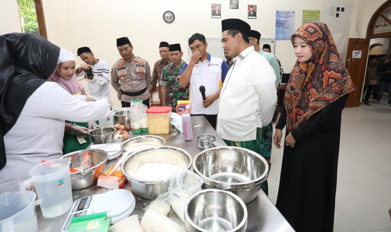 Kepala Baznas Jateng Apresiasi Kepedulian Ganjar-Yasin Tingkatkan Kemampuan Santri  	