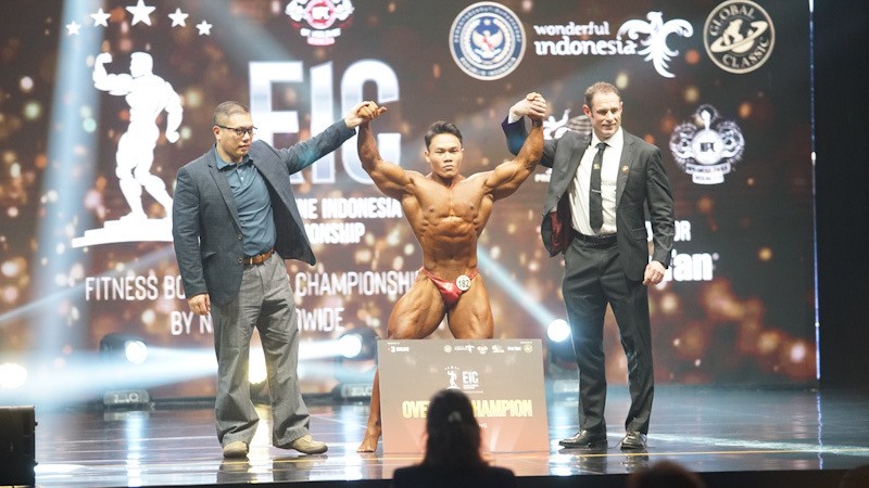 Melihat Binaragawan Pamer Otot pada Kompetisi Fitness dan Bodybuilding International - Bagian 5